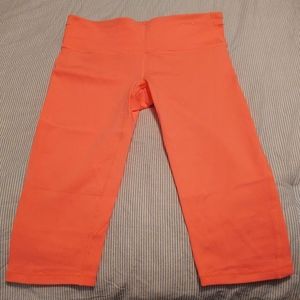 GapFit gfast capri leggings